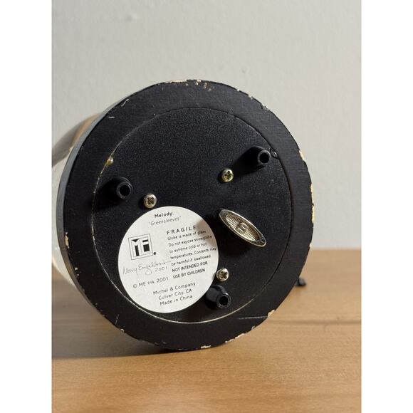 2001 MARY ENGELBREIT SNOW GLOBE "MY HOME IS IN MY MOTHERS EYES" GREEN SLEEVES - Picture 8 of 9